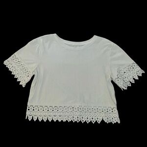 ROMWE White Lace Trim Crop Top